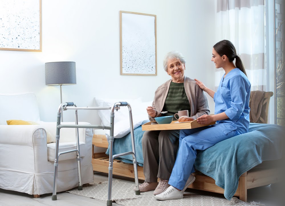 When does an Alzheimer's patient qualify for hospice