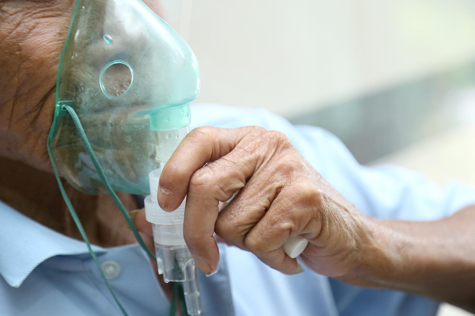 Patient,Wearing,An,Oxygen,Mask